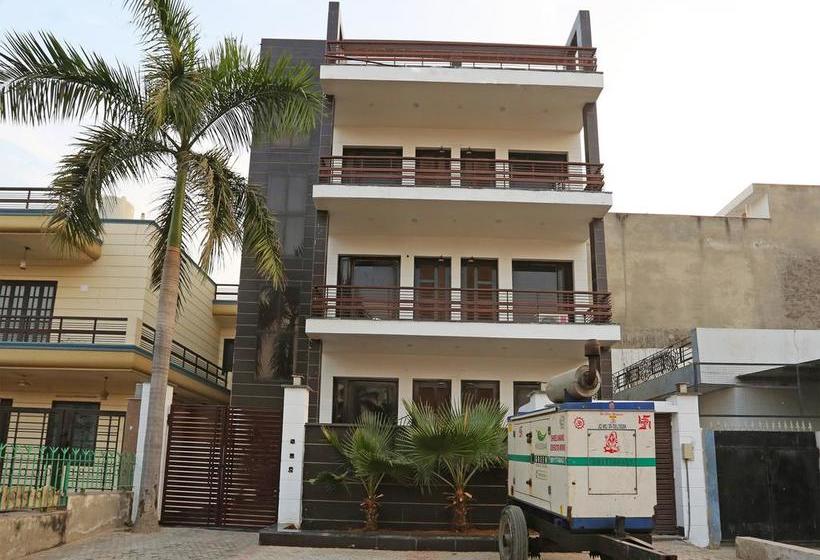 Hotel Oyo 11090 Maira Homes 14