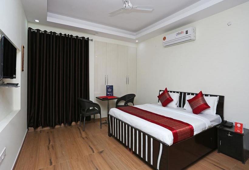 Hotel Oyo 11090 Maira Homes 7