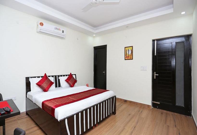 Hotel Oyo 11090 Maira Homes 8