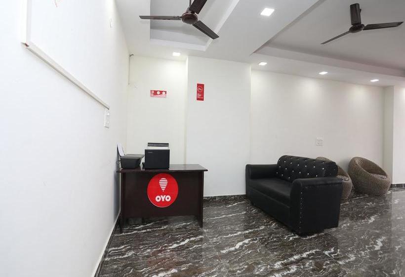 Hotel Oyo 10916 Aashirwad Residency 12