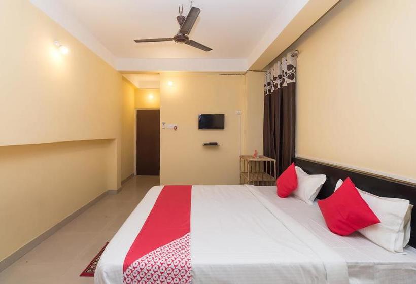 Hotel Oyo 11062 Victoria Guest House 12