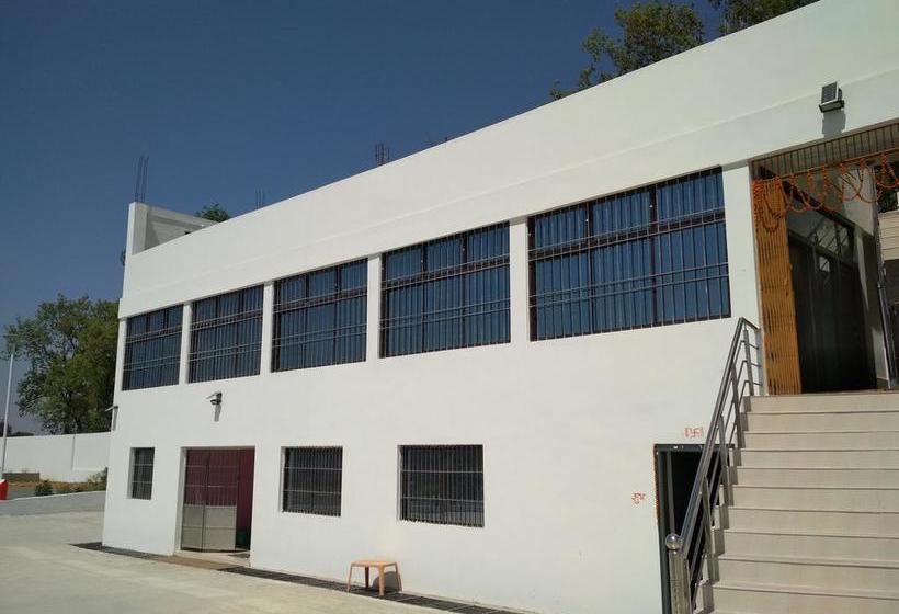 Hotel Shivansh Garden A Unit Of Dhungeshwari Parks And Resort Pvt Ltd