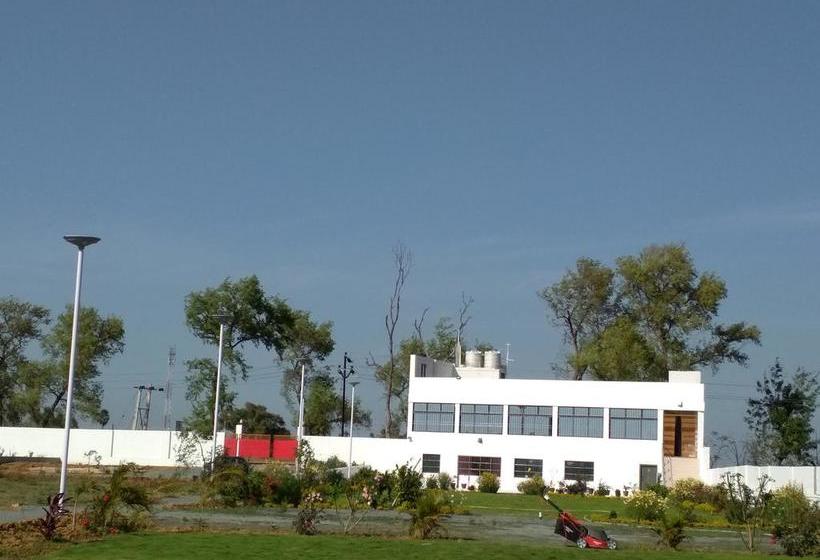 Hotel Shivansh Garden A Unit Of Dhungeshwari Parks And Resort Pvt Ltd 9