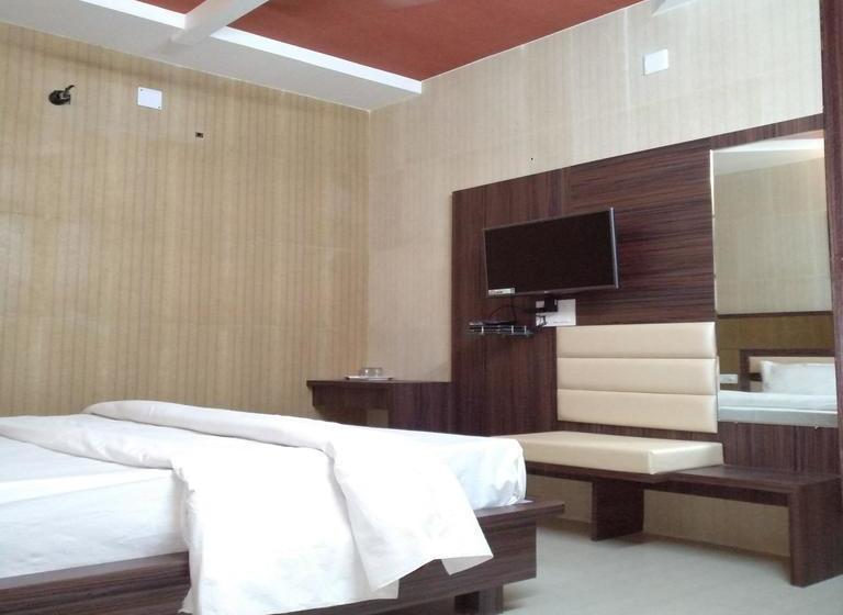 Hotel Sky Stays Heaven