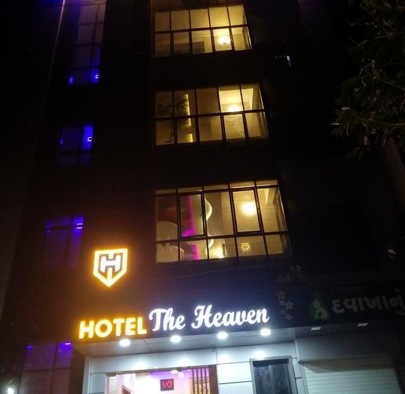 Hotel Sky Stays Heaven 3