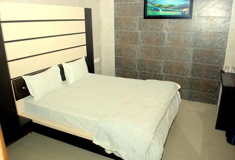 Hotel Sky Stays Heaven 7