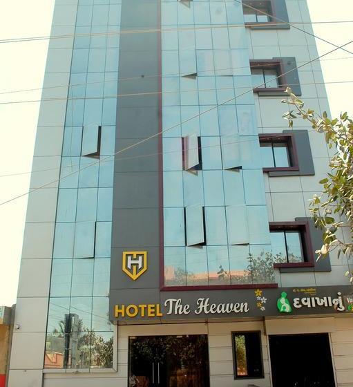 Hotel Sky Stays Heaven 9