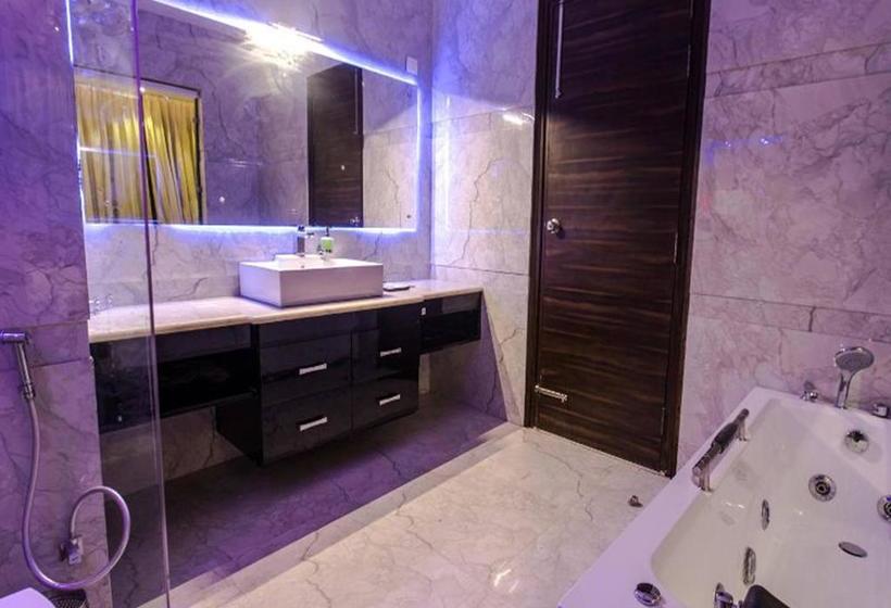 Hotel Clarks Exotica Jim Corbett 2