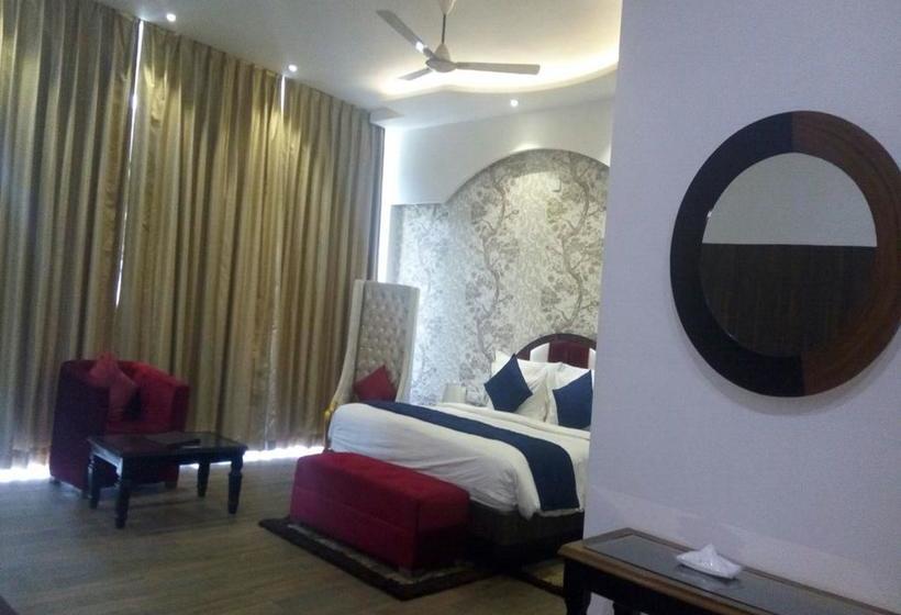 Hotel Clarks Exotica Jim Corbett 4
