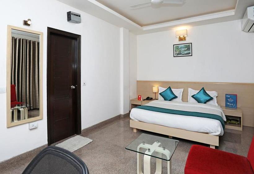 Hotel Oyo 10028 Lotus Panache 17