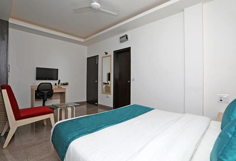 Hotel Oyo 10028 Lotus Panache 18