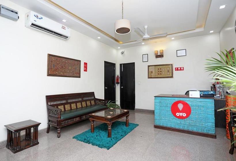 Hotel Oyo 10028 Lotus Panache 6