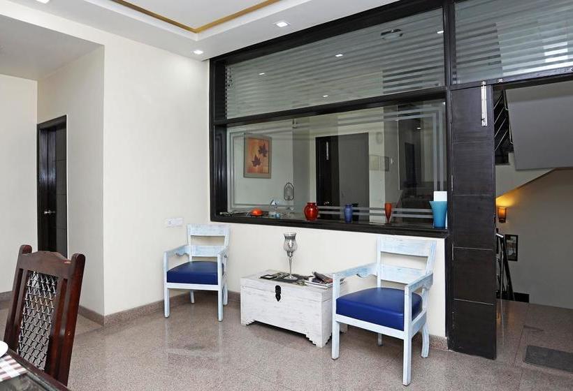 Hotel Oyo 10028 Lotus Panache 7