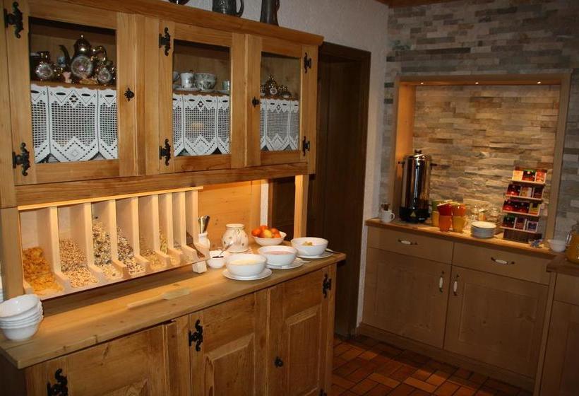 Hotel Pension Schusterpeter 15