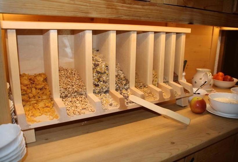 Hotel Pension Schusterpeter 9