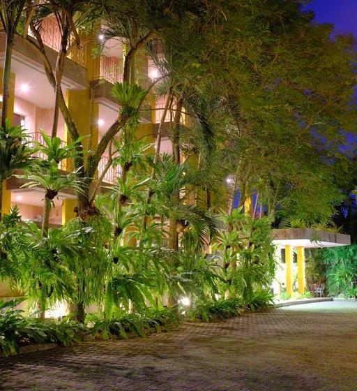 Resort The Weenee Boutique 4