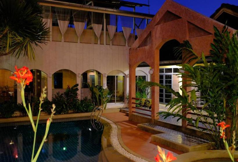 Resort The Weenee Boutique 6