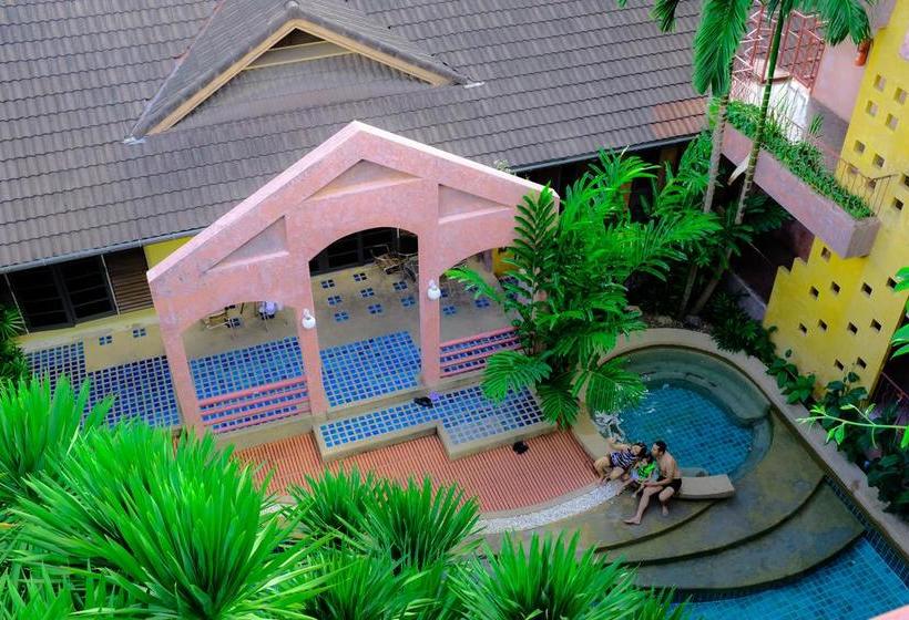 Resort The Weenee Boutique 8