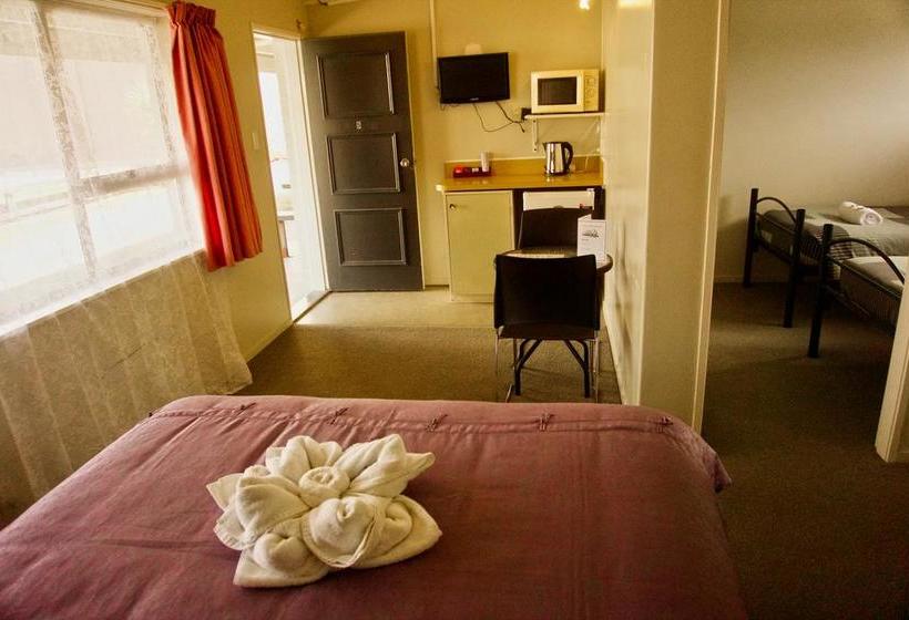 Railway Hotel/motel Hokitika 15