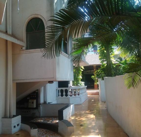 Hotel Ac Room @red Lions 19