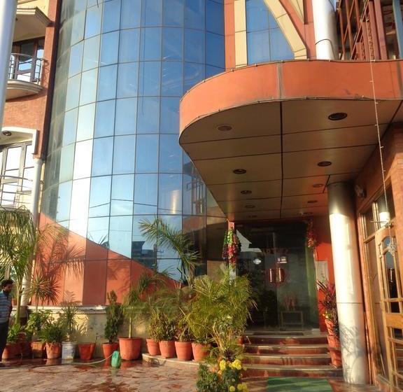 Hotel Laxmi Palace 1