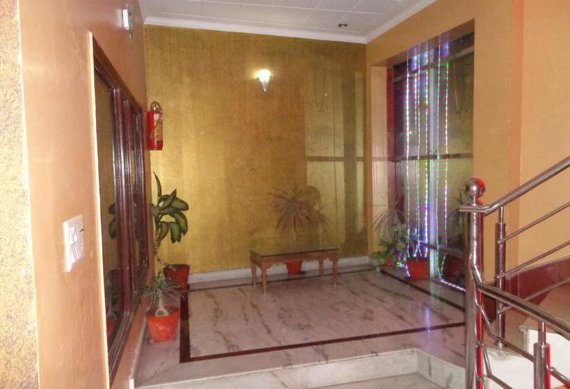 Hotel Laxmi Palace 10