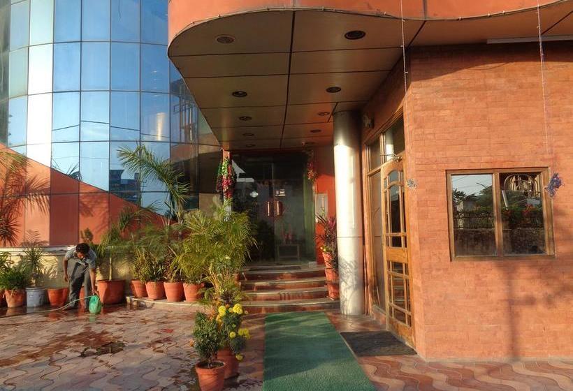 Hotel Laxmi Palace 13