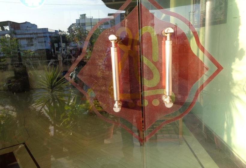 Hotel Laxmi Palace 3