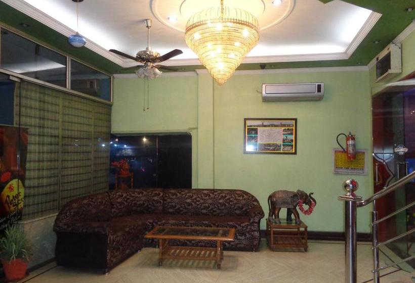 Hotel Laxmi Palace 5