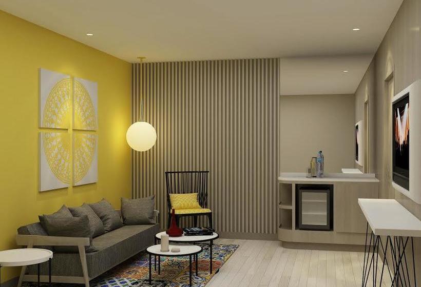 Hotel The Park Baga River Goa 10