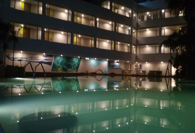 Hotel The Park Baga River Goa 2