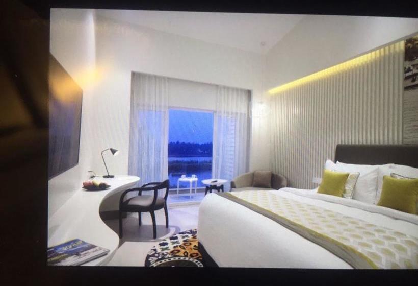 Hotel The Park Baga River Goa 5