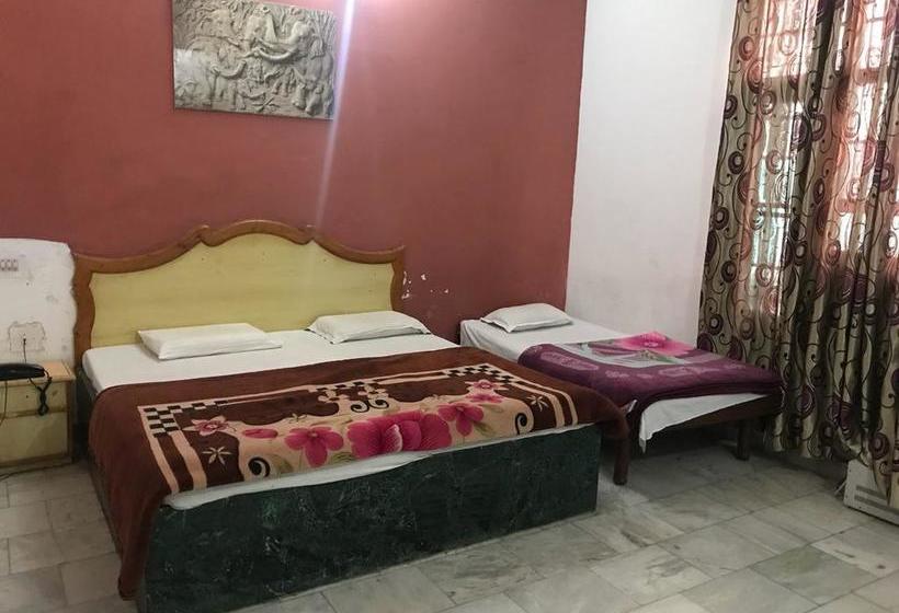 Hotel Kanshi Vishwa Nath 12