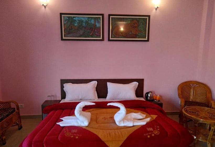 Corbett Sunrise Resort 19