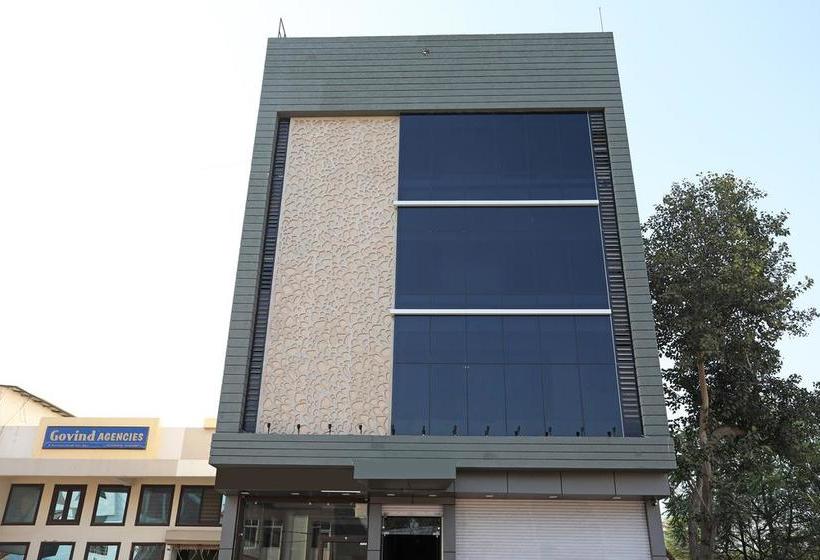 Oyo 11517 Hotel Eleven 43