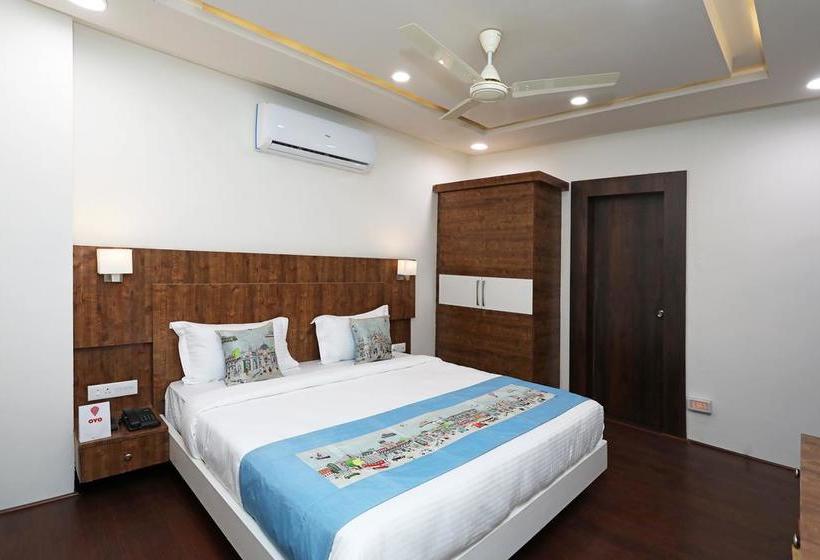 Oyo 11517 Hotel Eleven 43 16