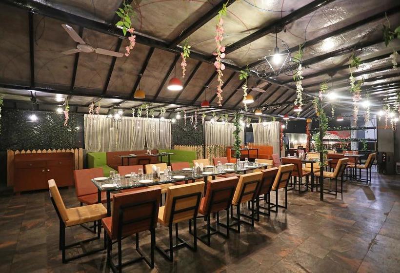 Oyo 11517 Hotel Eleven 43 4