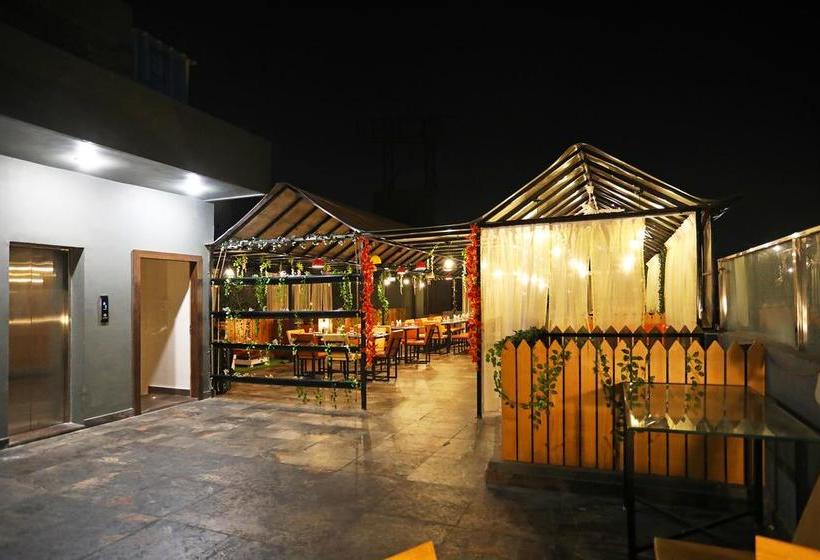 Oyo 11517 Hotel Eleven 43 5