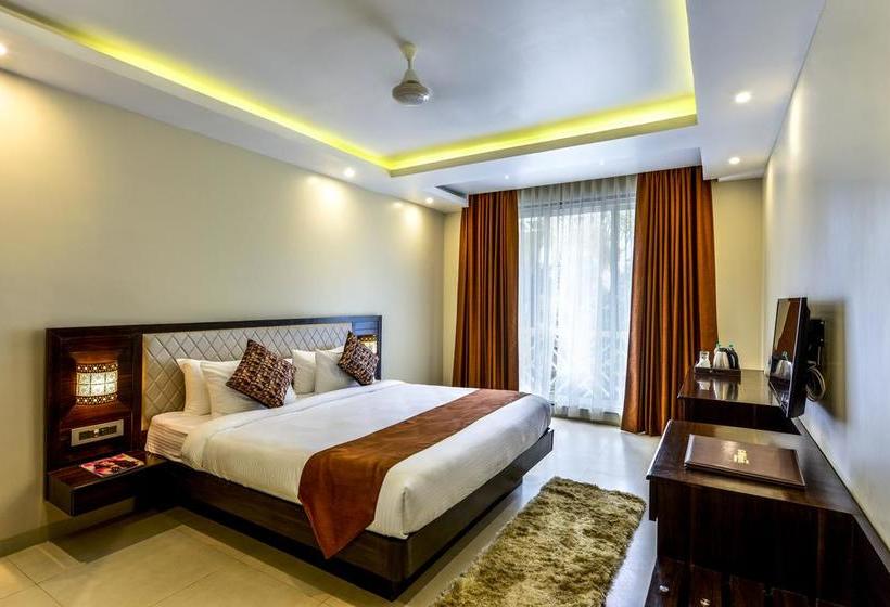 Hotel Golden Plateau 1