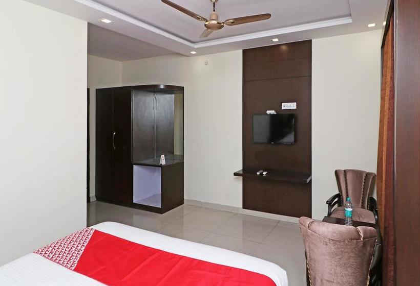 Hotel Oyo 13001 Ashoka De Grand 10