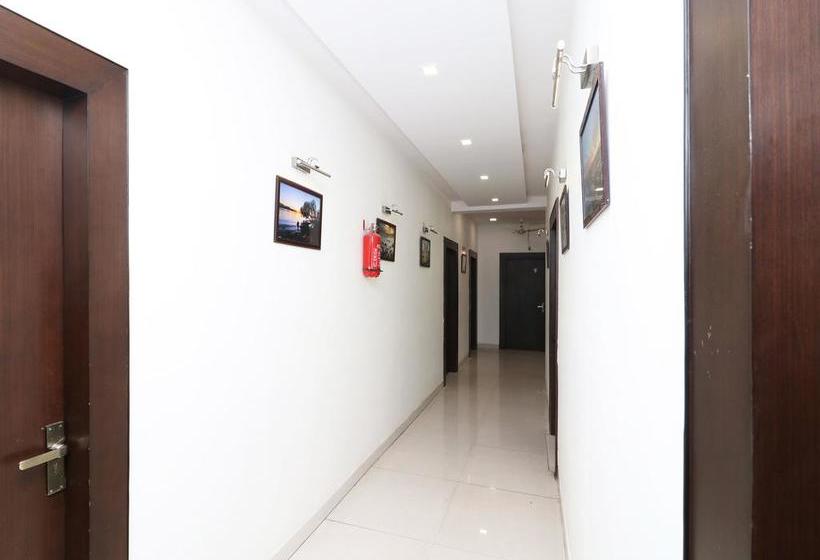 Hotel Oyo 13001 Ashoka De Grand 18