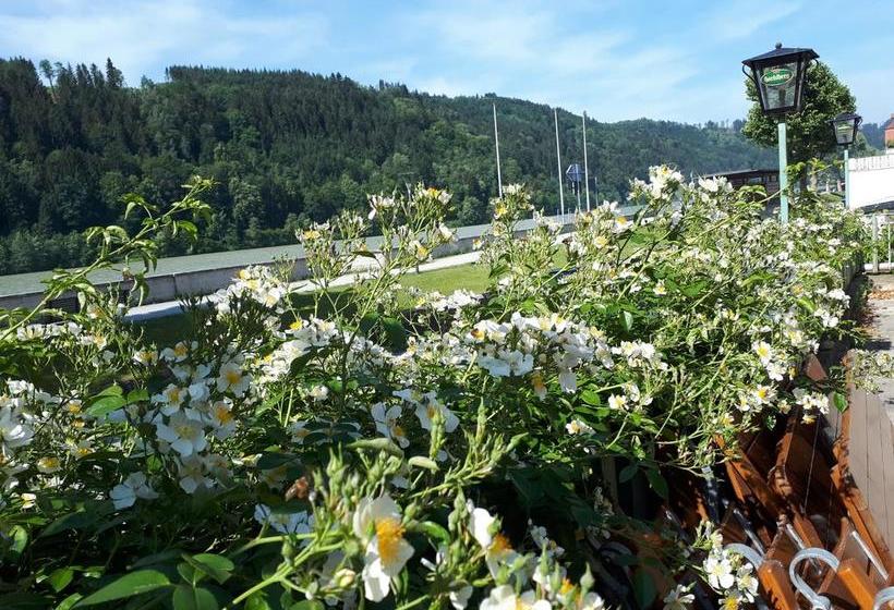 Hotel Gasthof Alte Schiffspost 6