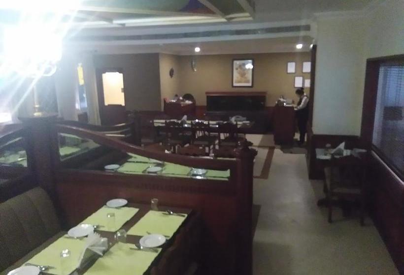 Hotel Raj Residency 2