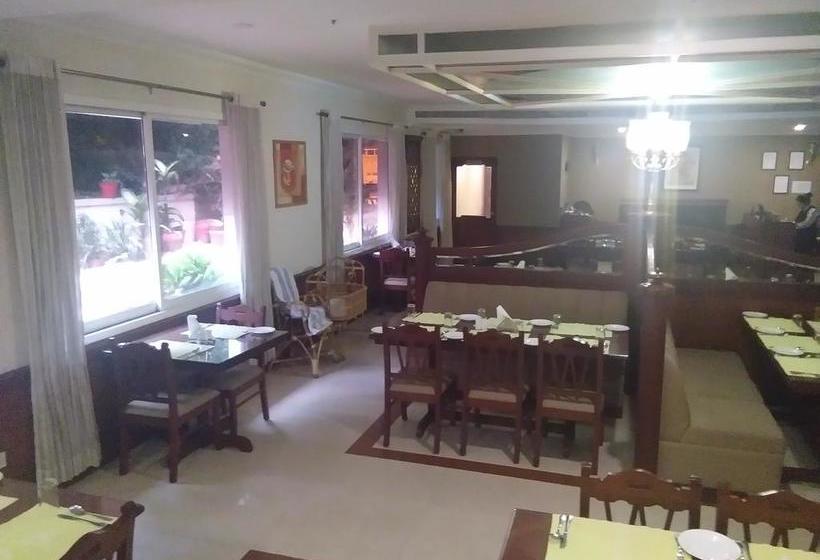 Hotel Raj Residency 4