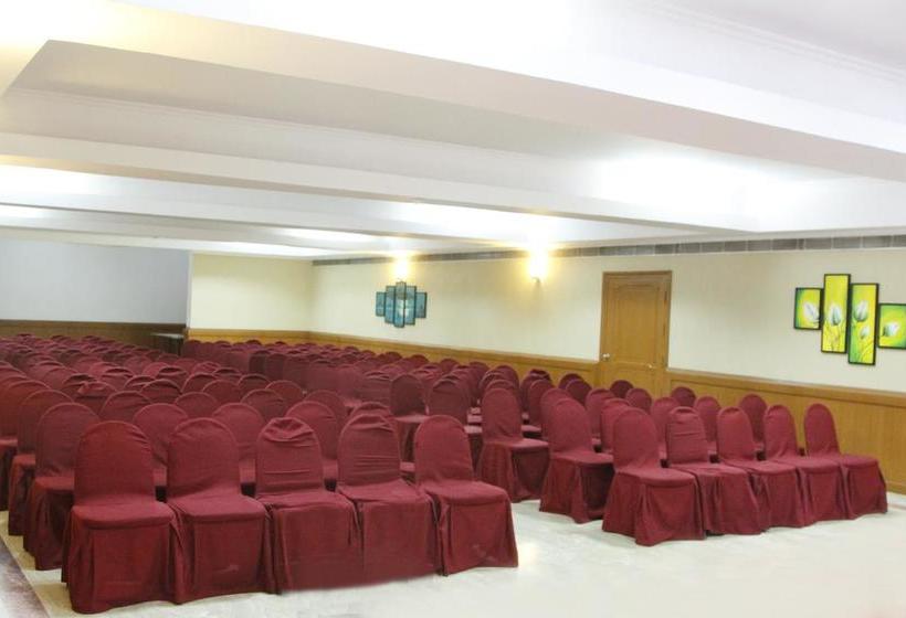 Hotel Raj Residency 9