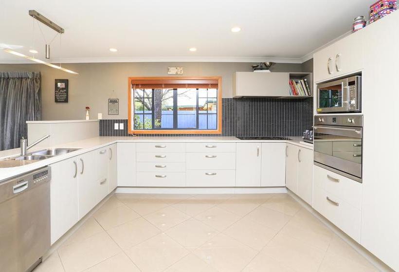 Bed and Breakfast Lovely Home To Stay Happy 4