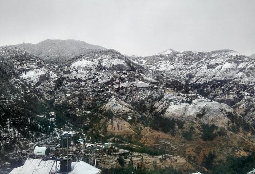 Hotel Uphill Courtyard On Hilltop 4 Km Mall Road 10