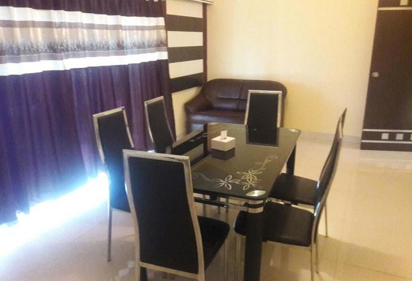 Hotel Oyo 11439 Shivanya Palace 10