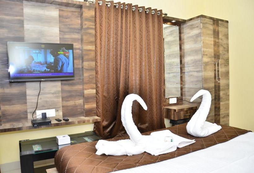 Hotel Oyo 11439 Shivanya Palace 7