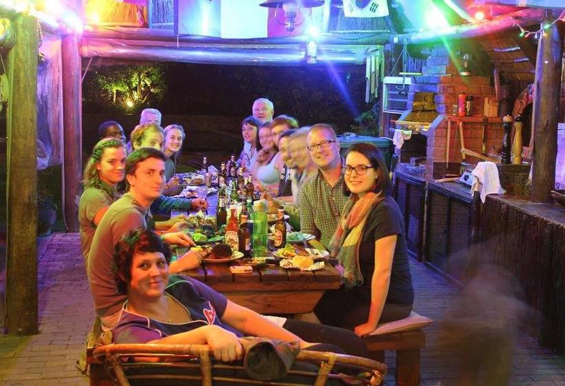 Hostel 1322 Backpackers Internasional 10